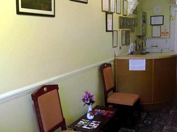 The Pines Guest Accommodation チッペナム エクステリア 写真